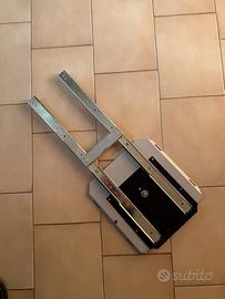 supporto TV per camper