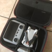 DJI Mini 3 Pro + RC schermo integrato - Come nuovo