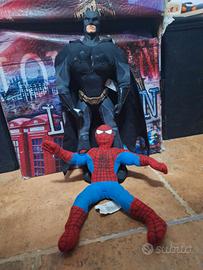 Action Figures Batman e Spiderman Copia peluche