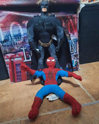 Action Figures Batman e Spiderman Copia peluche