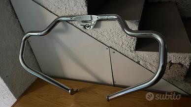 Crash bar Harley Davidson mustache (M8)