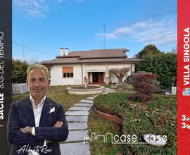 Sacile - Villa Singola con giardino 248k V19