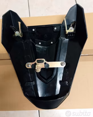 monoposto CB 650 r
