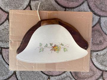 Applique in vetro e legno