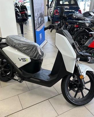 SUPER SOCO CPX VS1 2 batterie 140km Autonomia 15