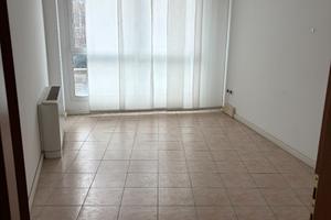 Stanza ad uso ufficio viale della Lirica