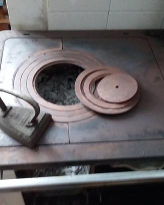 Stufa economica a legna