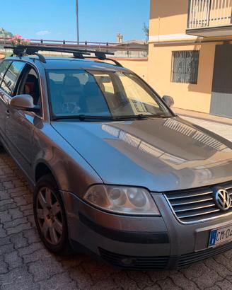 Volkswagen Passat 1.9 TDI 130 CV