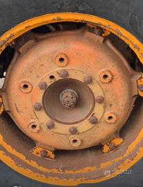 Cerchi e flange 28" per trattori om d'epoca