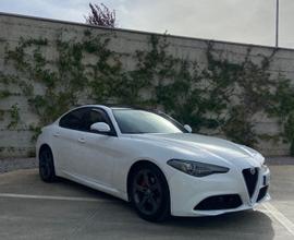 Alfa Romeo Giulia 2.2 Turbodiesel 180 CV Business 