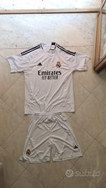 Completo Real Madrid 2025 Taglia L Nuovo 