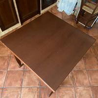 Tavolo in legno
