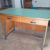 cattedra scolastica o scrivania antica anni 60