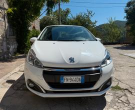 Peugeot 208 (neopatentati ok)