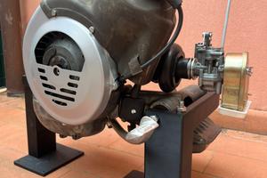 Supporto motore vespa 50 special et3
