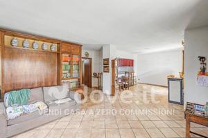 Villa di 265 m² con 5 locali e box auto a Sesto Ca