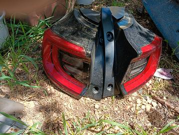 Fanali posteriori Yaris 2025