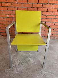 16 sedie di design con braccioli, ruote posteriori