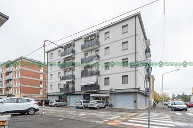 3 LOCALI A CASTELFRANCO EMILIA