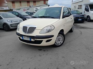 Lancia Ypsilon 1.2 16V Argento
