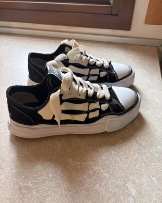 Scarpe MMY