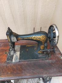macchina da cucire vintage