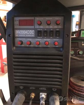 Saldatrice inverter AC/DC 200 con accessori tigMig