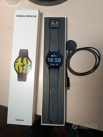 Samsung Galaxy Watch6 44mm m/l prezzo trattabile.