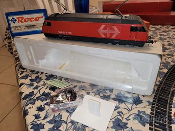 vagoni e locomotiva rivarossi e roco