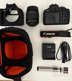Fotocamera Canon EOS 2000D DSLR con kit obiettivo