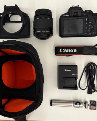 Fotocamera Canon EOS 2000D DSLR con kit obiettivo
