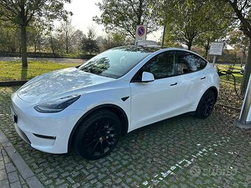 Tesla model y long range AWD - Accelleration boost