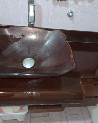 mobile bagno con lavello a conca in vetro marrone 