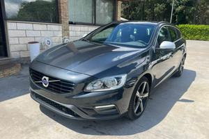 VOLVO V60 D2 2.0 R-design