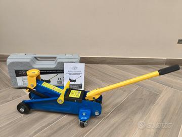 Cric idraulico per auto 2T A.M.C.