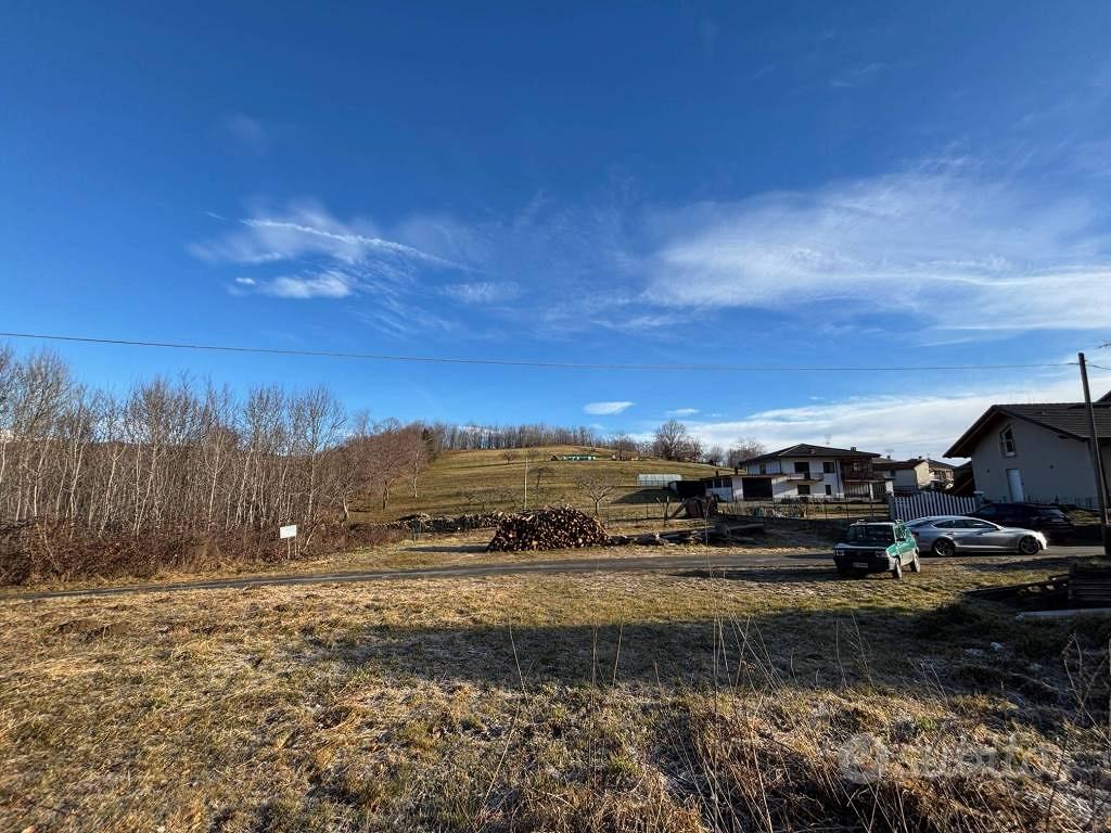 Terreno di 674 m² a Prarostino - Vista 2
