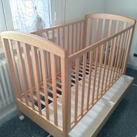 Lettino con materasso