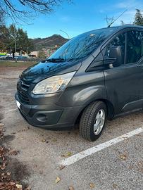 Ford Tourneo Custom 