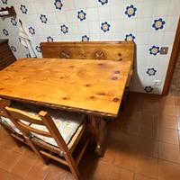 Tavolo in pino
