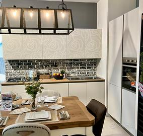 Cucina White Rose 360cm  di Moretti Kitchen