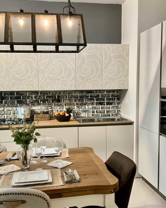 Cucina White Rose 360cm  di Moretti Kitchen