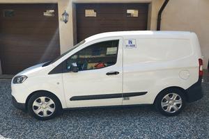 Ford courier isotermico