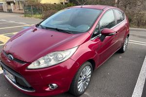 Ford Fiesta Titanium 142.000 Benzina
