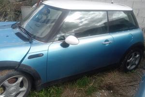 Mini cooper r50/53 anno 2004 storica