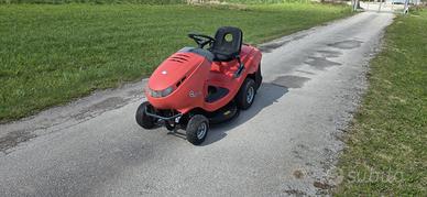 Trattorino tagliaerba rasaerba tosaerba 
