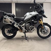 TRIUMPH TIGER 1200 PRO
