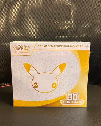 Set allenarore pokemon 30 anniversario ITA
