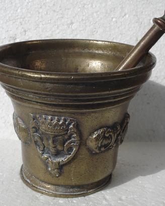 ANTICO MORTAIO BRONZO STEMMA A RILIEVO /175b