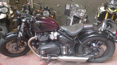 Triumph Bonneville Bobber Stealth Edition - 2024