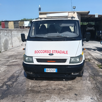 Carroattrezzi Ford transit